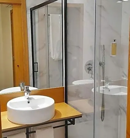 Nocleg ze śniadaniem Guest 3*